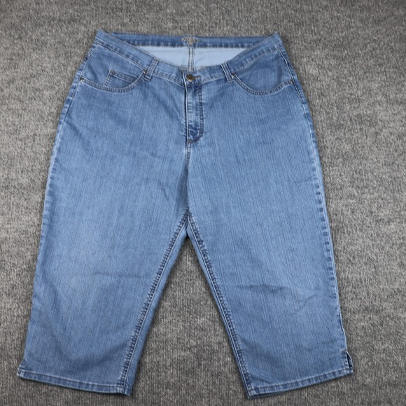Riders by Lee Capri Jeans Womens 18W Medium Denim Stretch Plus Size 151W247 - Picture 1 of 11